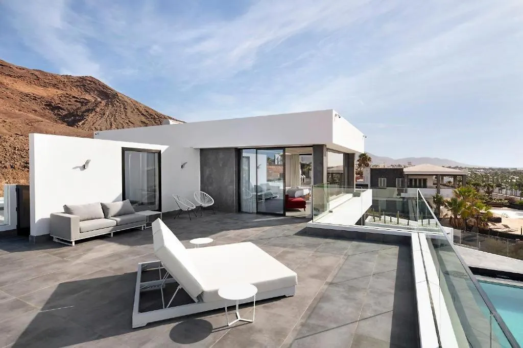 7 Bedroom Villa - By Apricus Holidays Costa Adeje  0*, Costa Adeje (Tenerife)