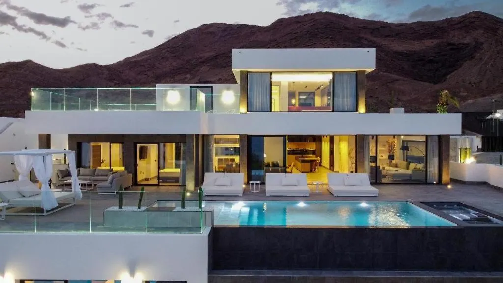 7 Bedroom Villa - By Apricus Holidays Costa Adeje